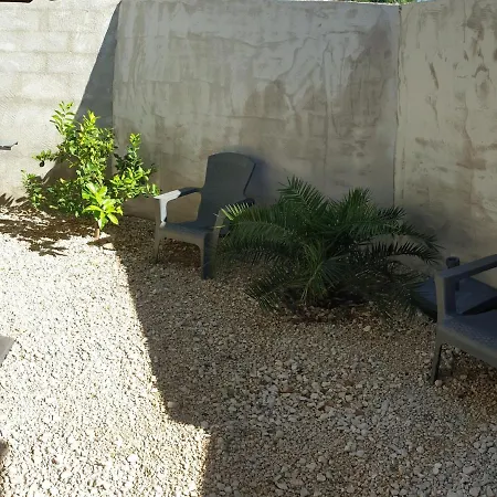 Studio Meuble Tout Confort Climatise Bollène Exterior foto