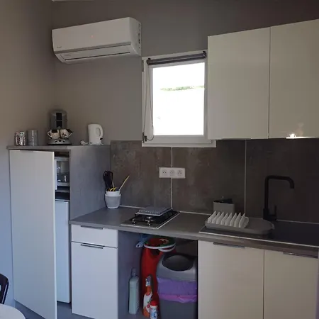 Studio Meuble Tout Confort Climatise Bollène Zimmer foto