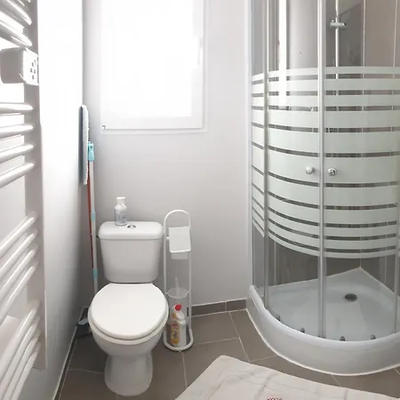 Studio Meuble Tout Confort Climatise Bollène Zimmer foto